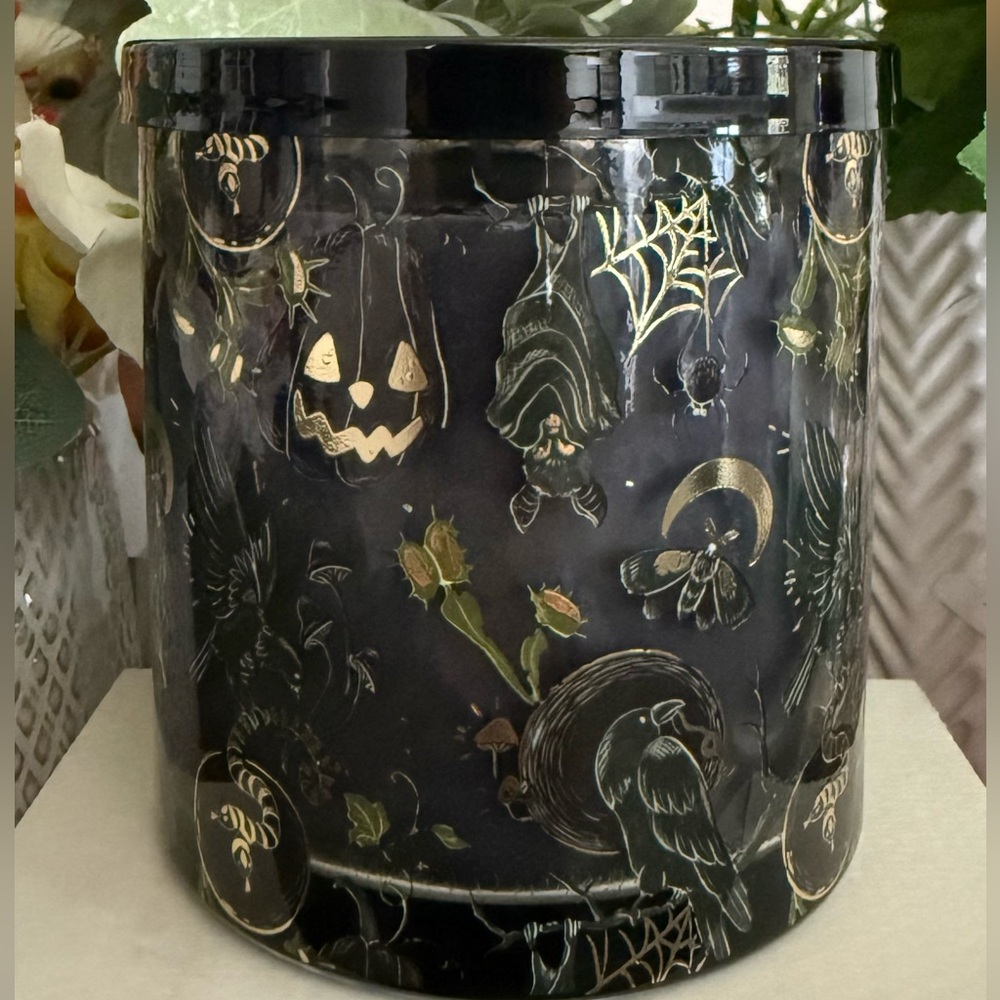 🆕🕸️ CELEBRATE TOGETHER LIMITED EDITION HALLOWEEN PUMPKIN CAKE POP 3-WICK CANDLE